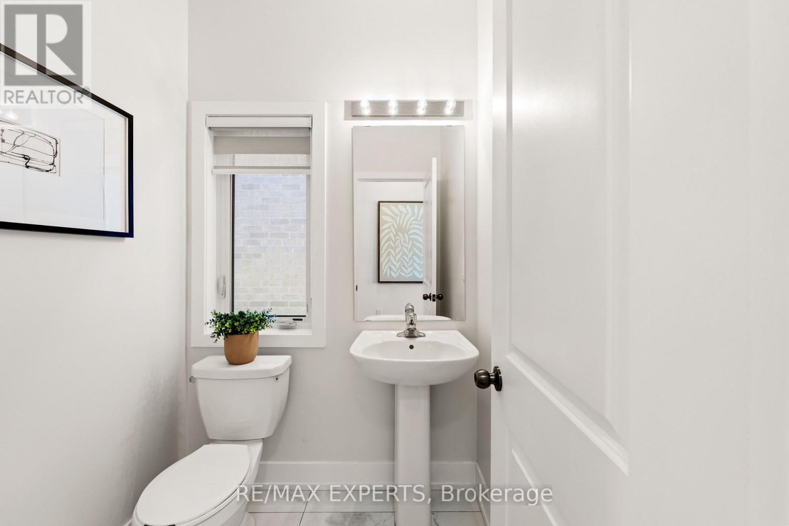 10 LAWRENCE D. PRIDHAM AVENUE - 36