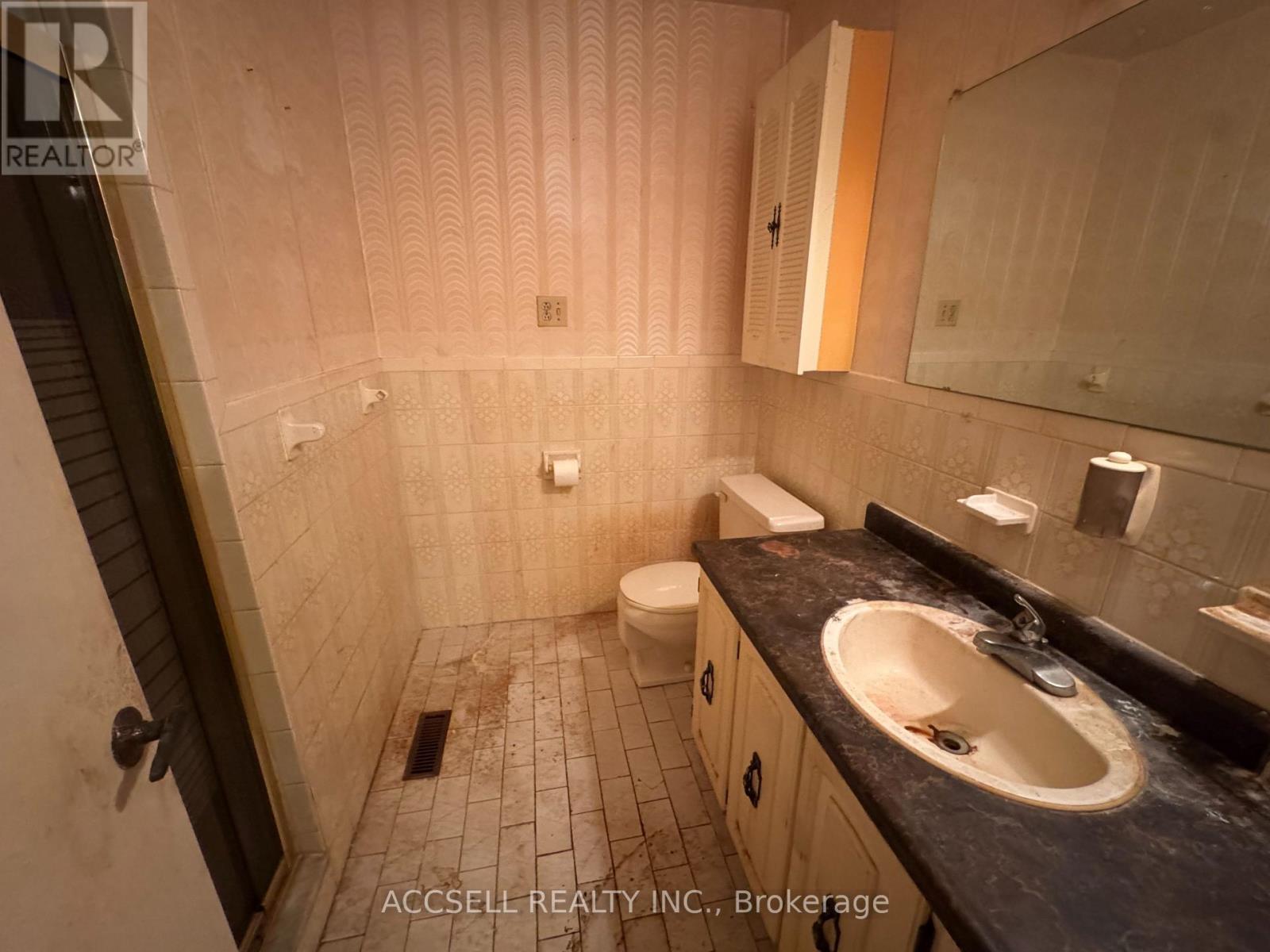 2439 FRAYNE COURT - 10