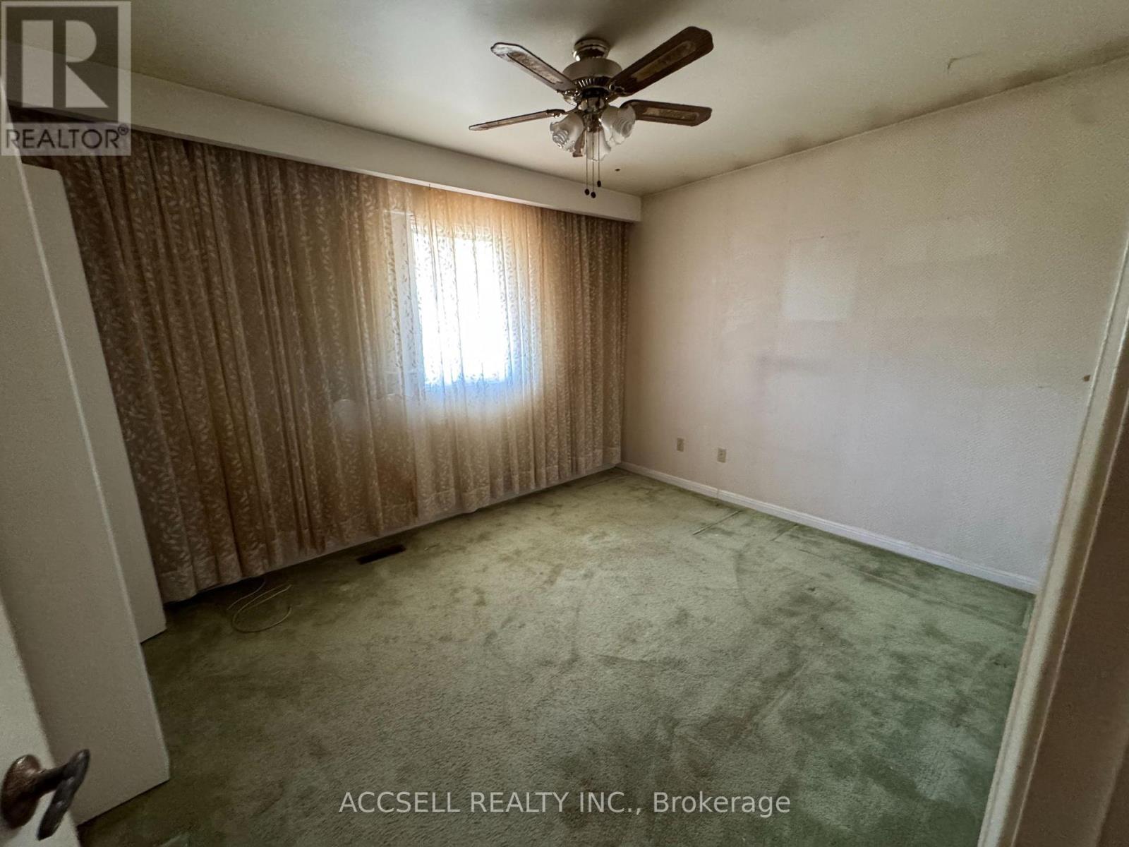 2439 FRAYNE COURT - 13