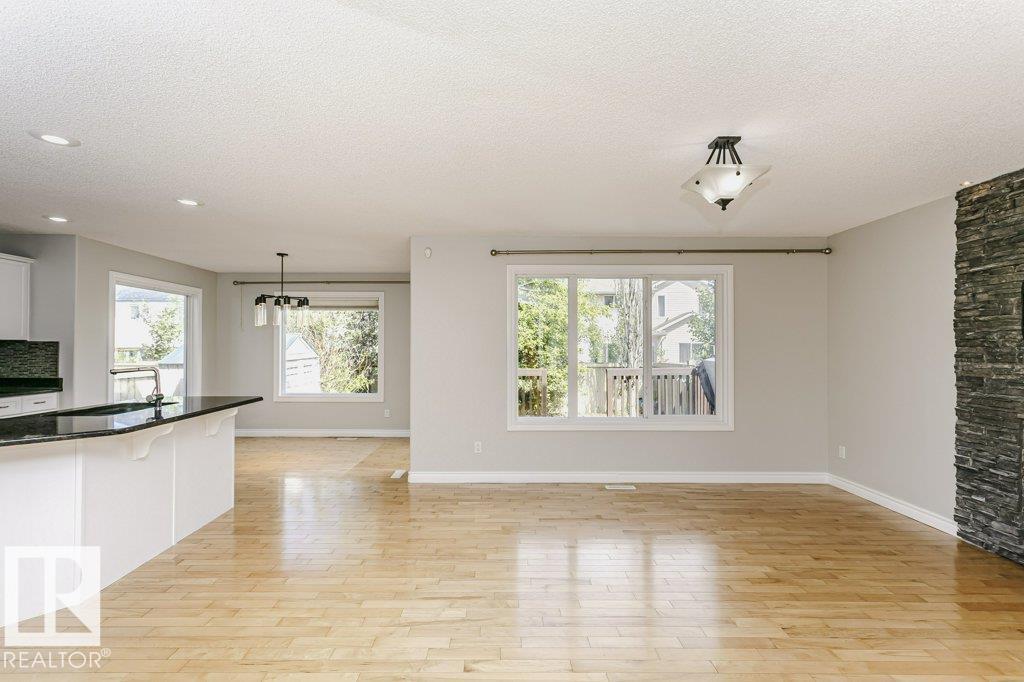 8018 3 AV SW - 12