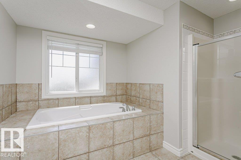 8018 3 AV SW - 32