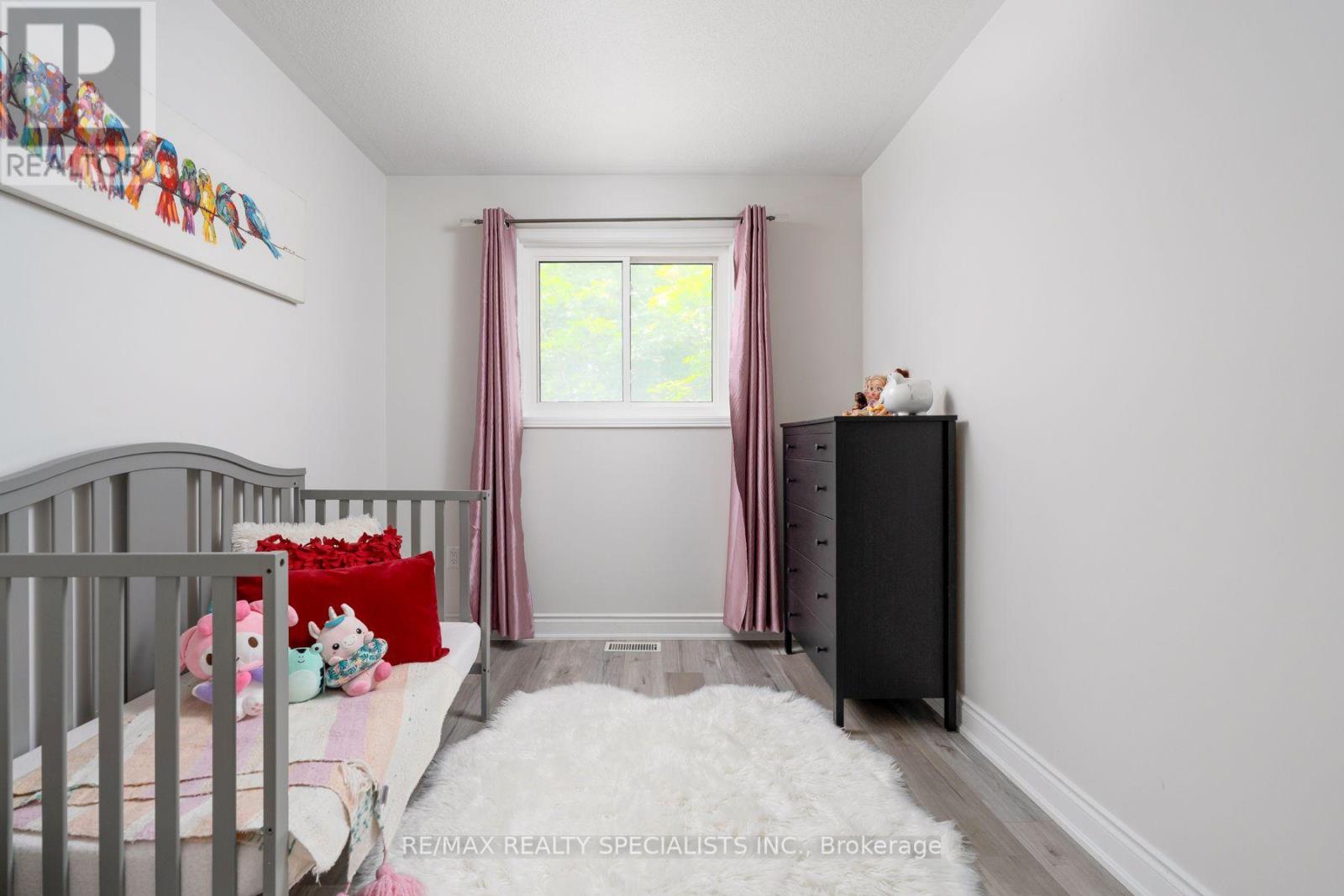 6803 BANSBRIDGE CRESCENT - 28