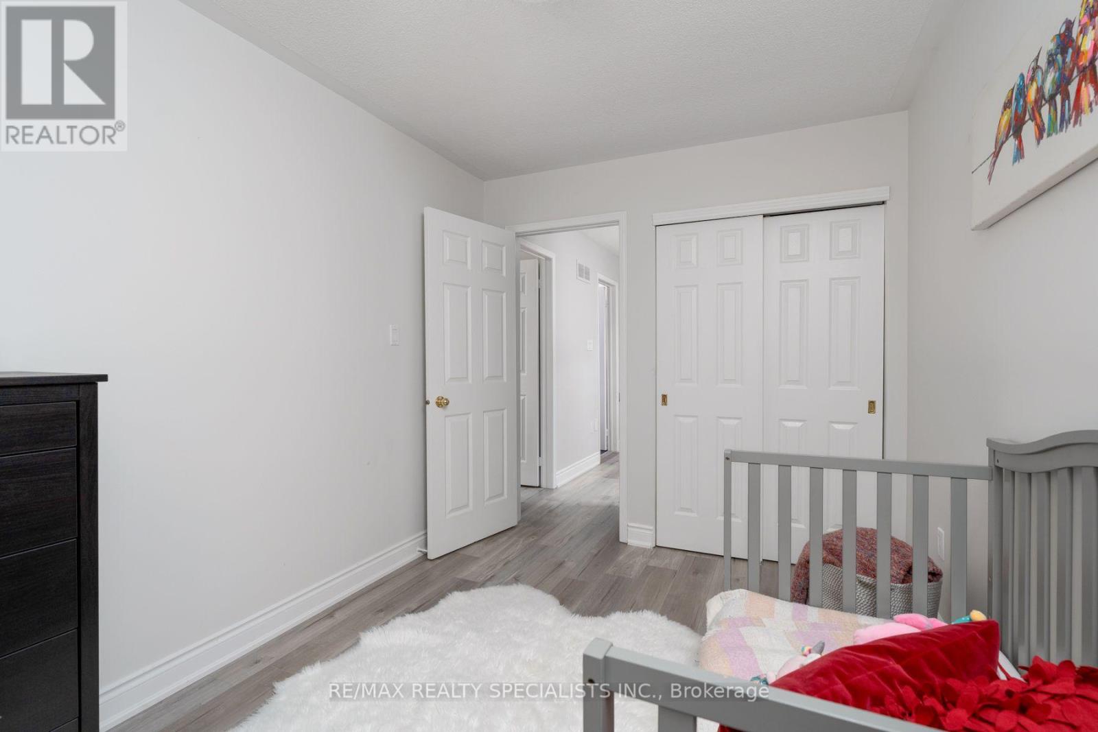 6803 BANSBRIDGE CRESCENT - 29
