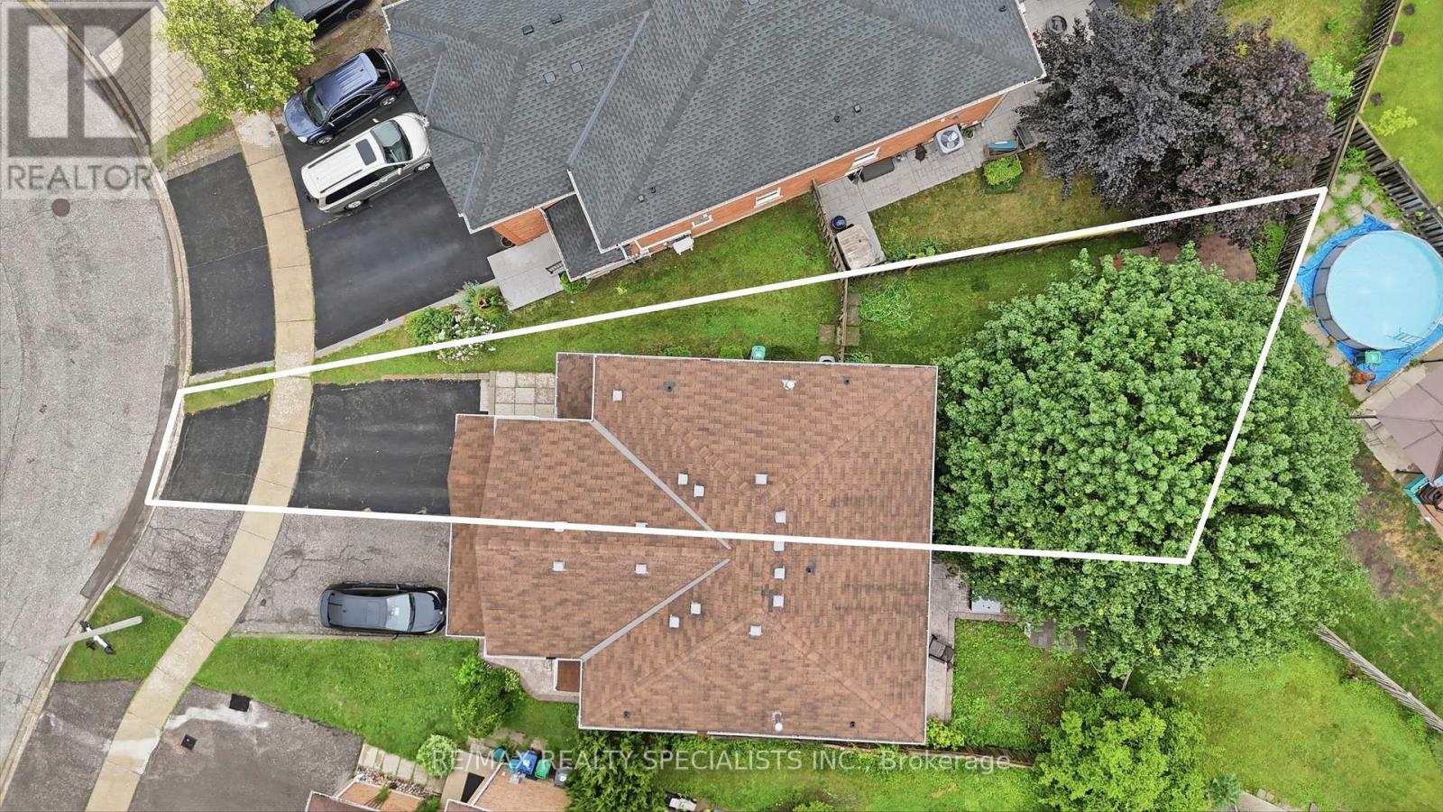 6803 BANSBRIDGE CRESCENT - 3