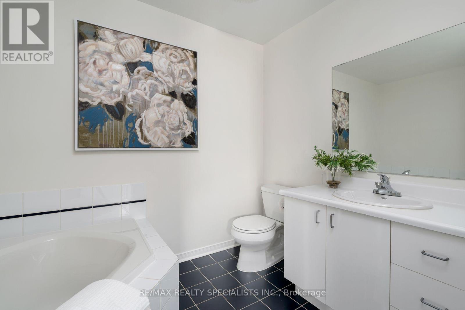 6803 BANSBRIDGE CRESCENT - 30