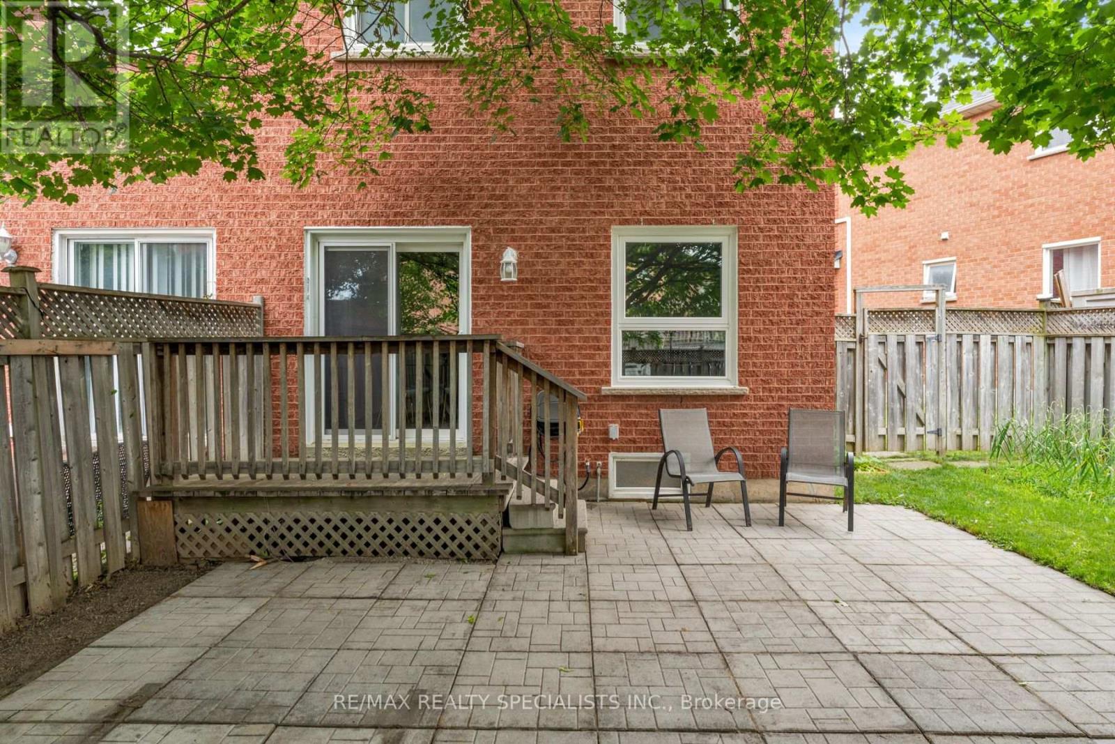 6803 BANSBRIDGE CRESCENT - 44