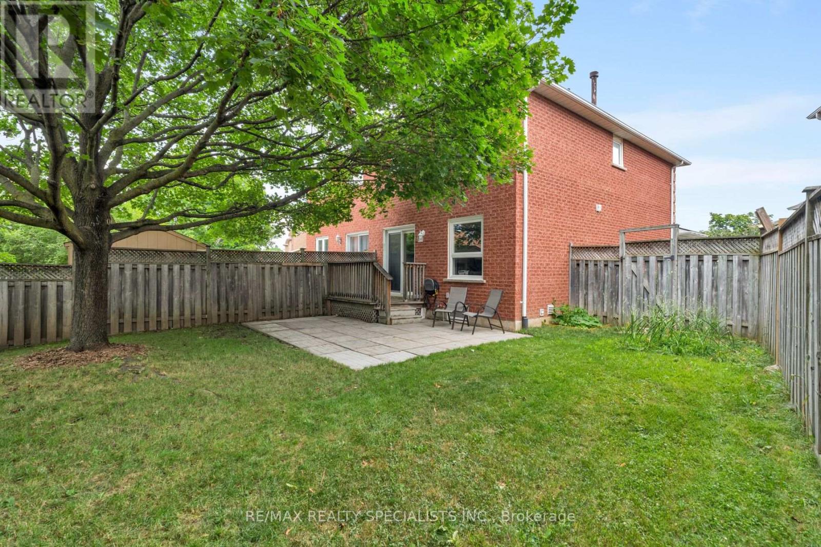 6803 BANSBRIDGE CRESCENT - 47