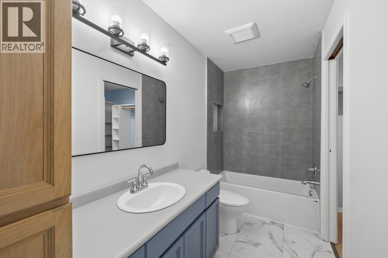 6 Bed, 4 Bath House for Sale in Burnaby – 3878 ROYAL OAK AVENUE, Burnaby – MLS# R3144964 - Image 28