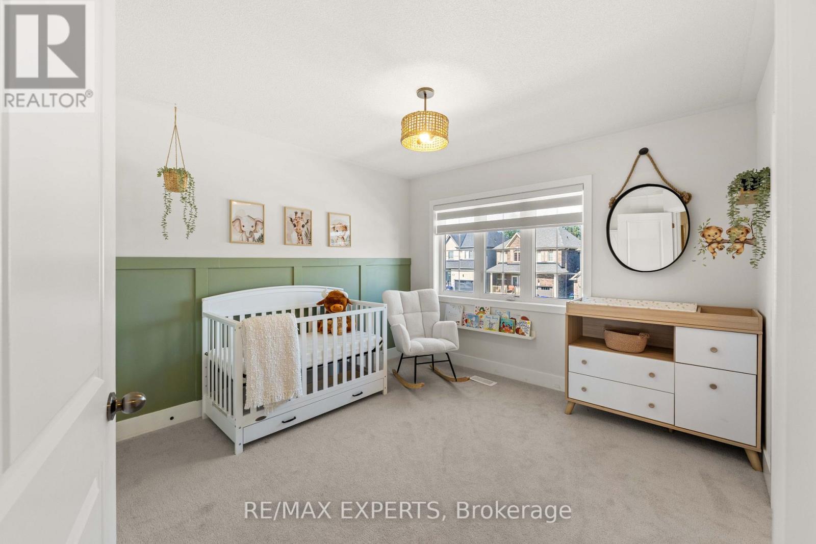 10 LAWRENCE D. PRIDHAM AVENUE - 28