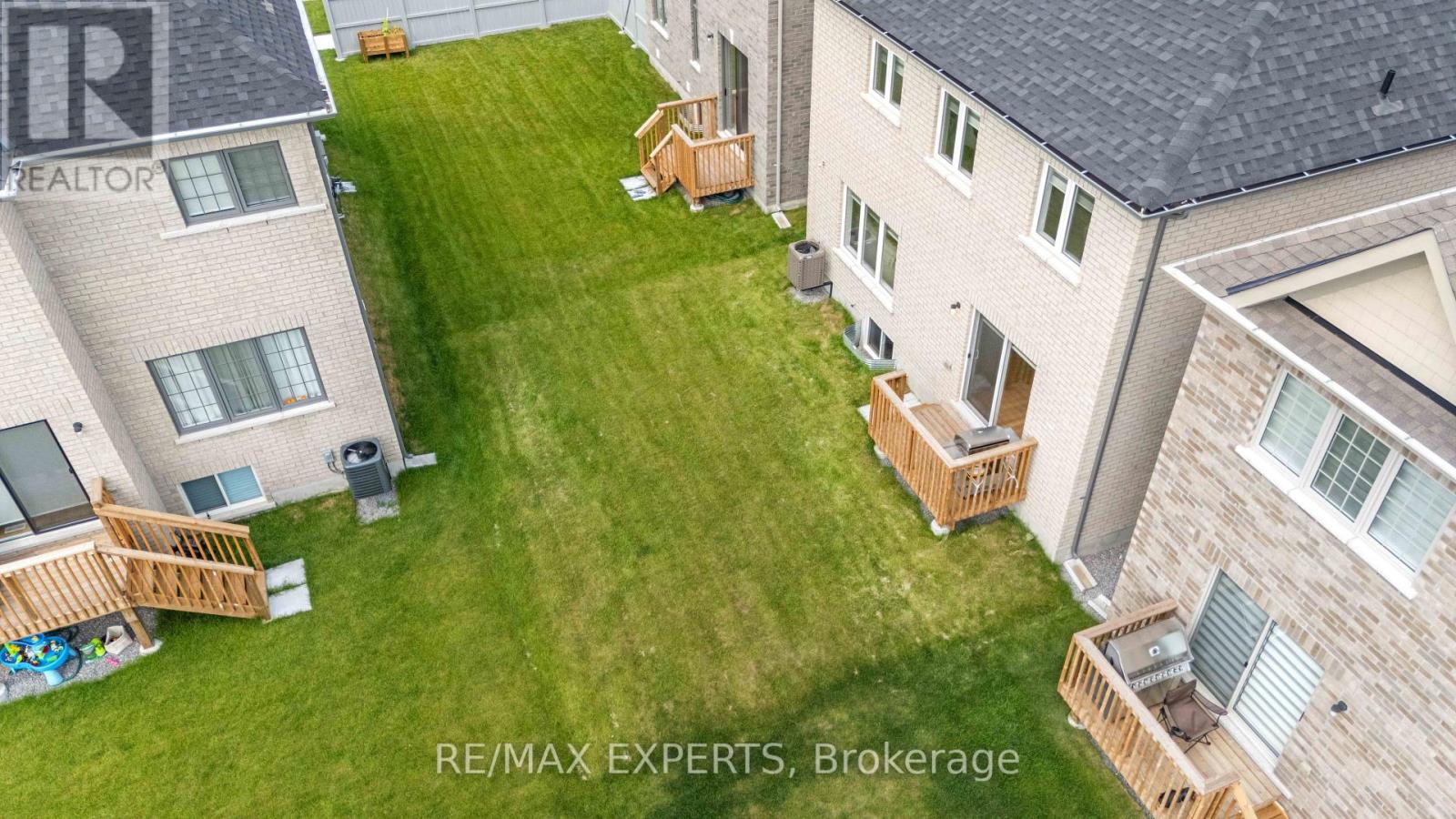 10 LAWRENCE D. PRIDHAM AVENUE - 39