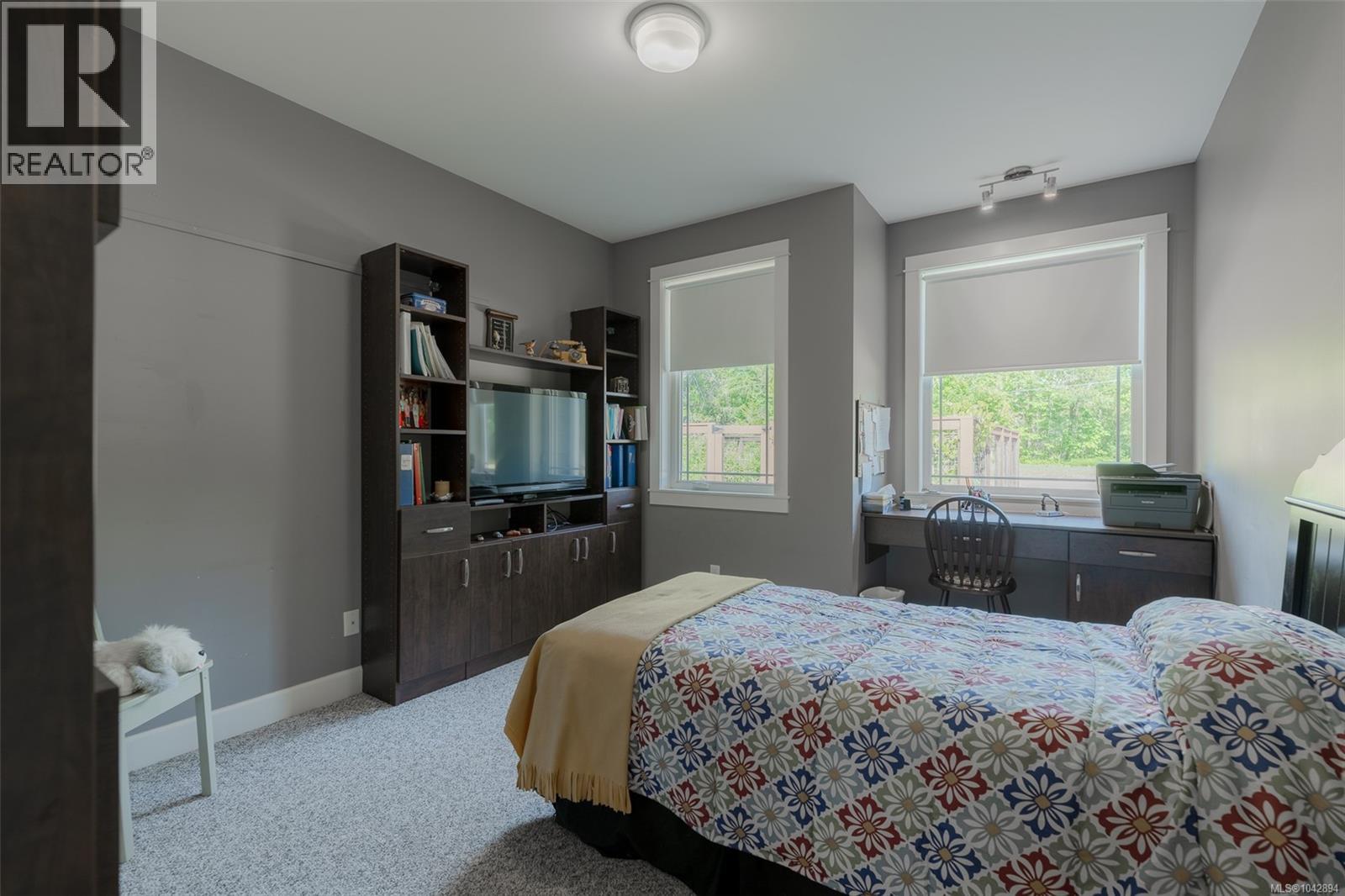 6718 Cypress Blvd - 24