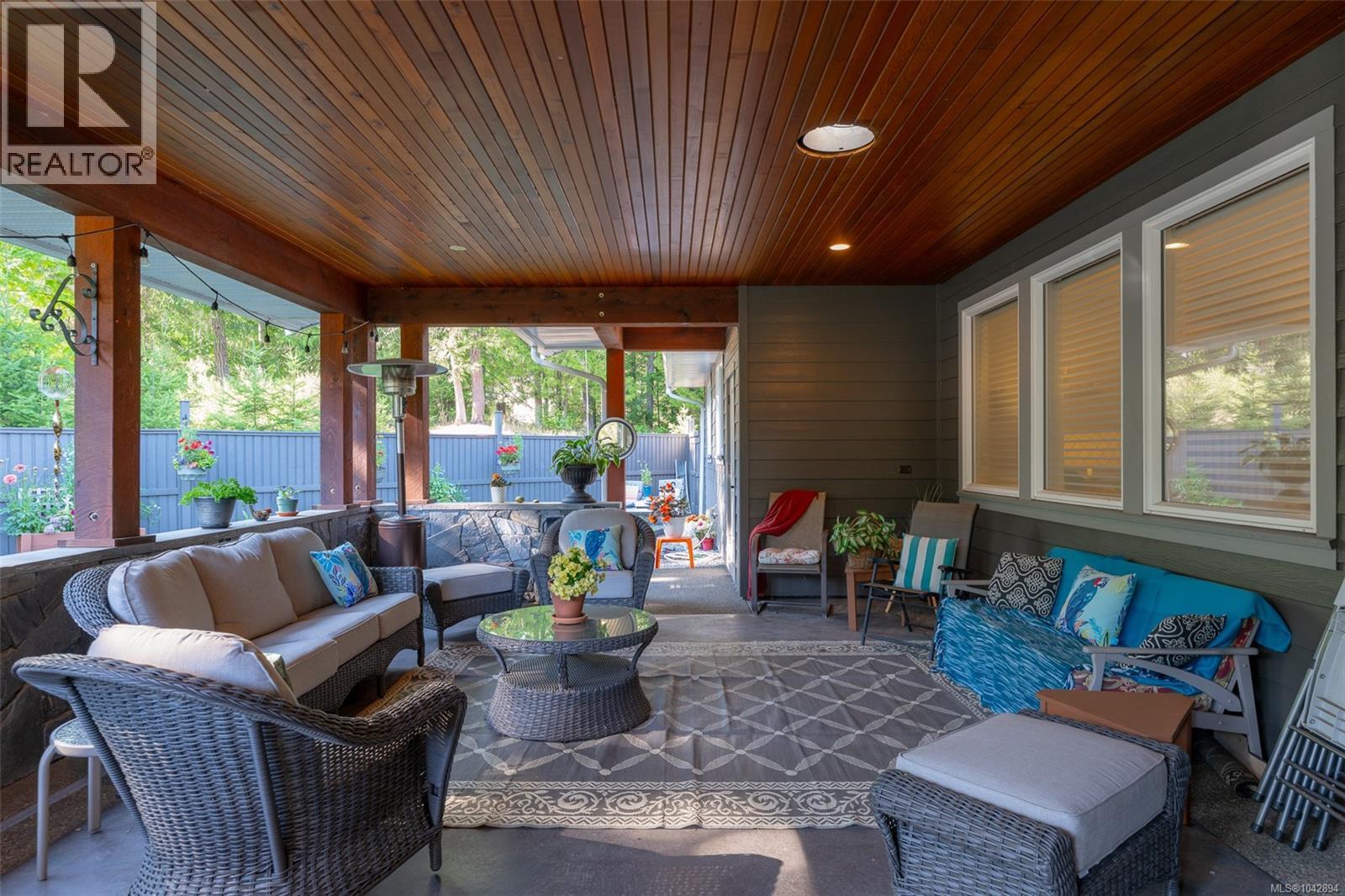 6718 Cypress Blvd - 32