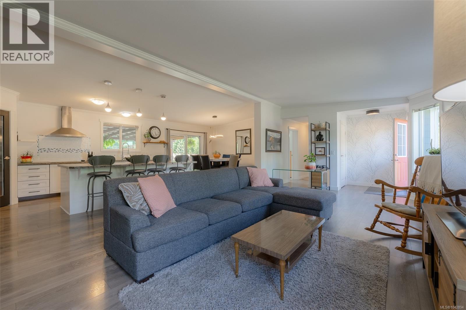 6718 Cypress Blvd - 54