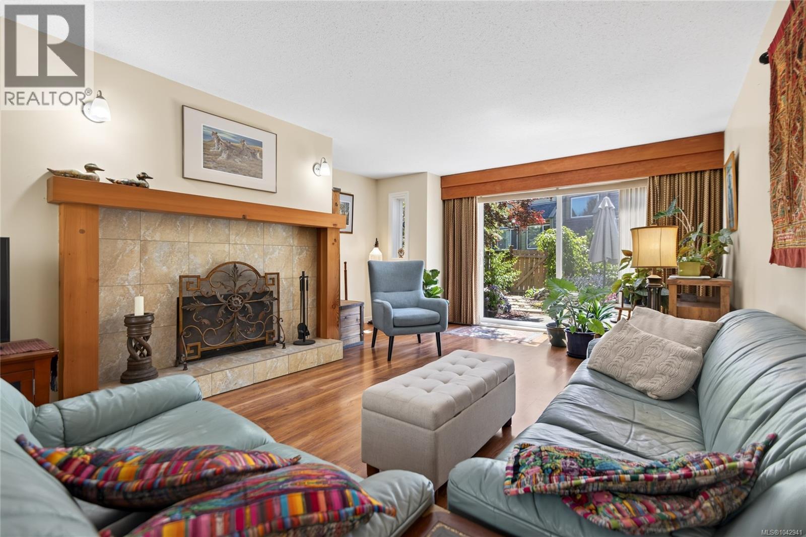 #112 2250 Manor Pl - 1