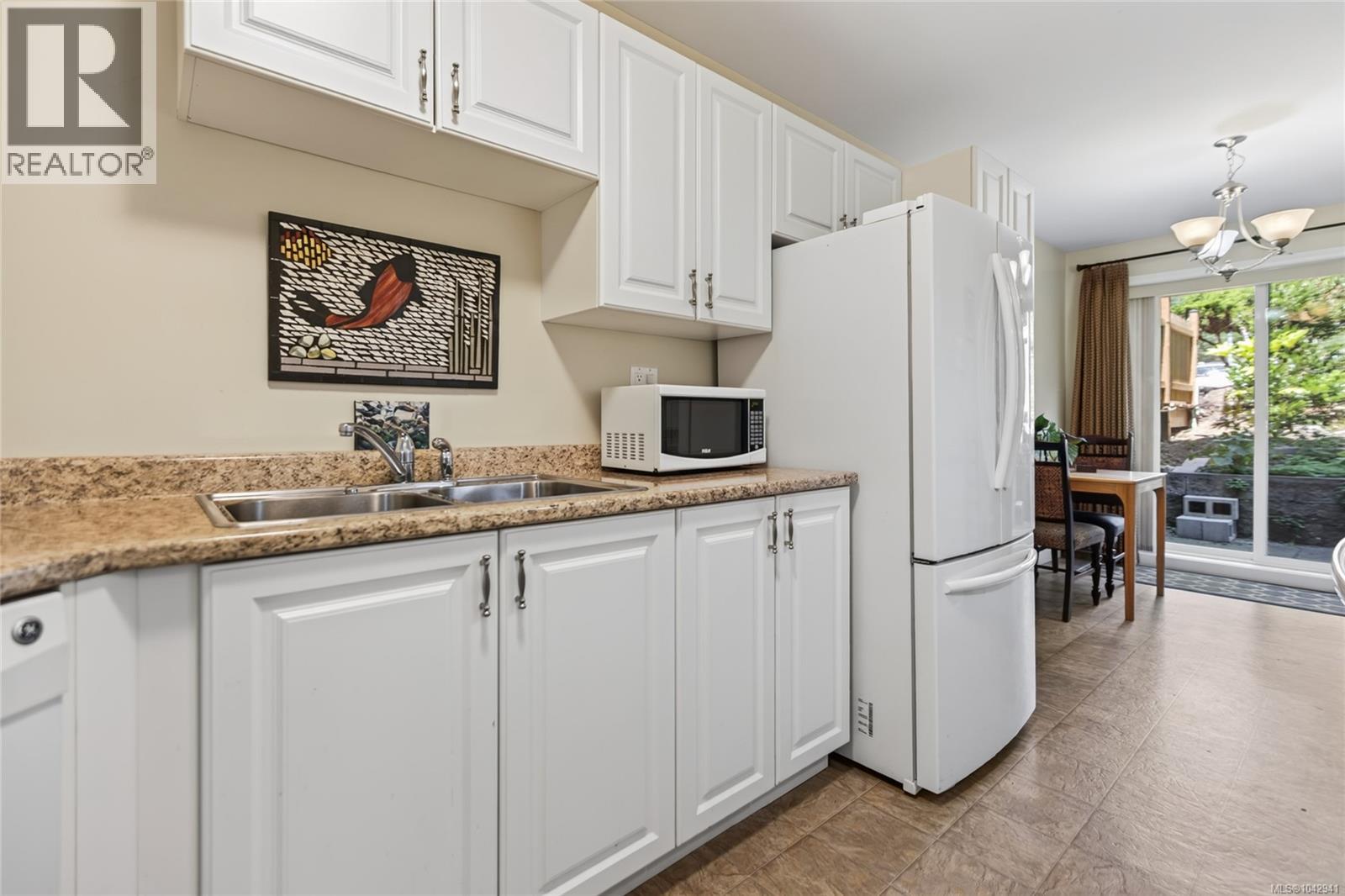 #112 2250 Manor Pl - 6