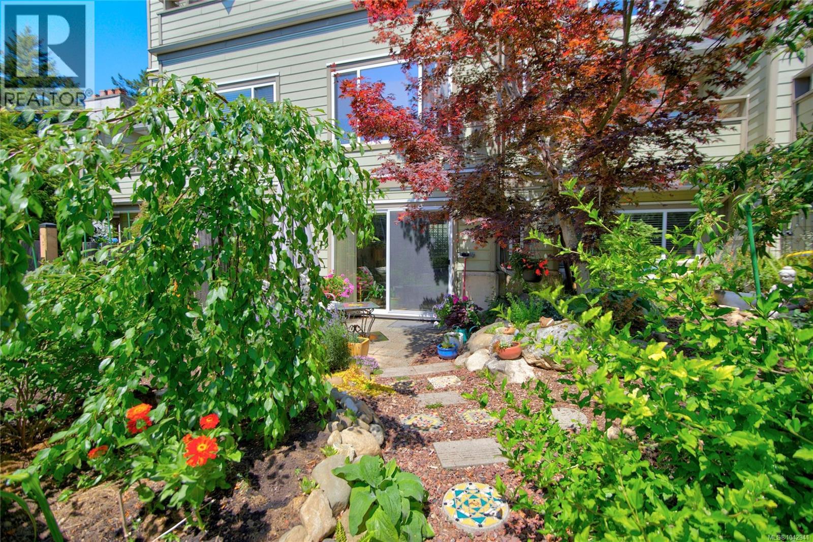 #112 2250 Manor Pl - 2