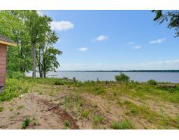 84 Ch. Maxime, L Isle Aux Allumettes, QC J0X1M0 Photo 6