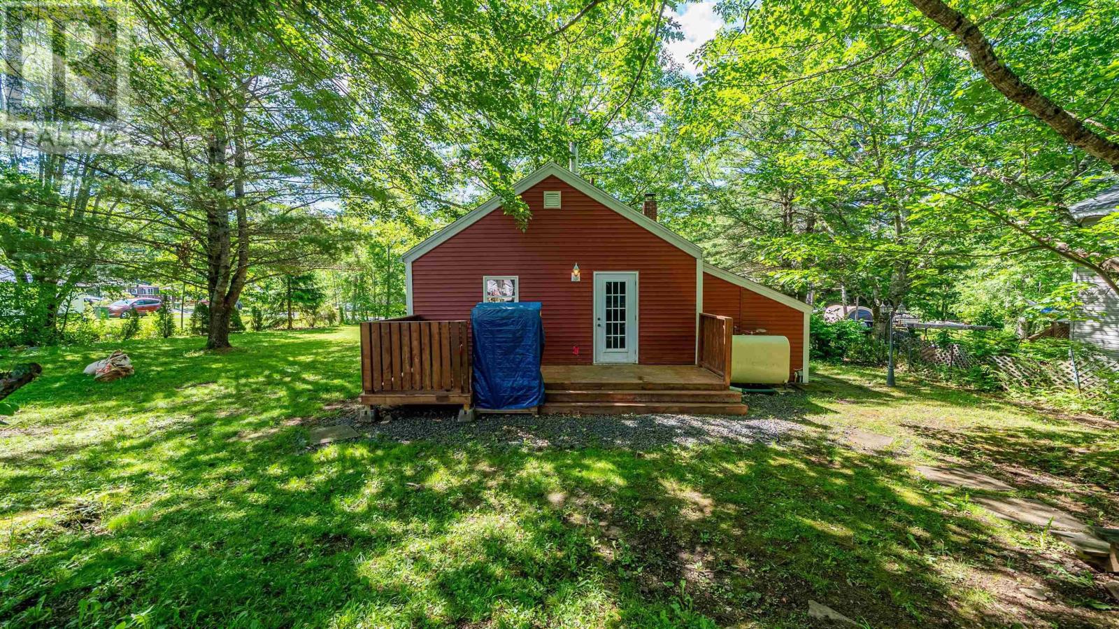 16 Thompson Drive - 43