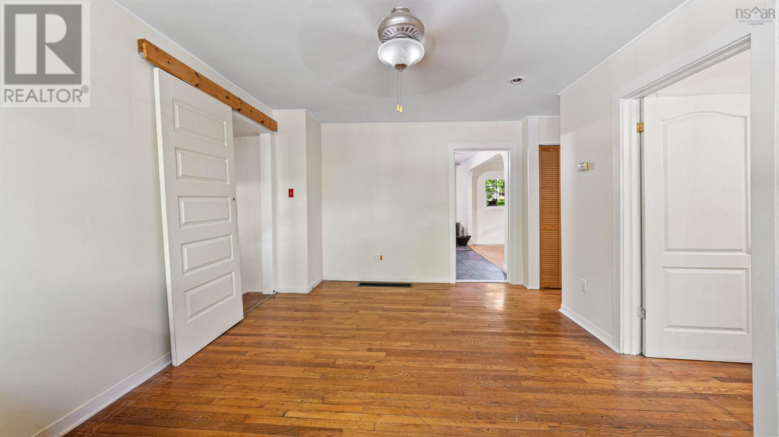 16 Thompson Drive - 5