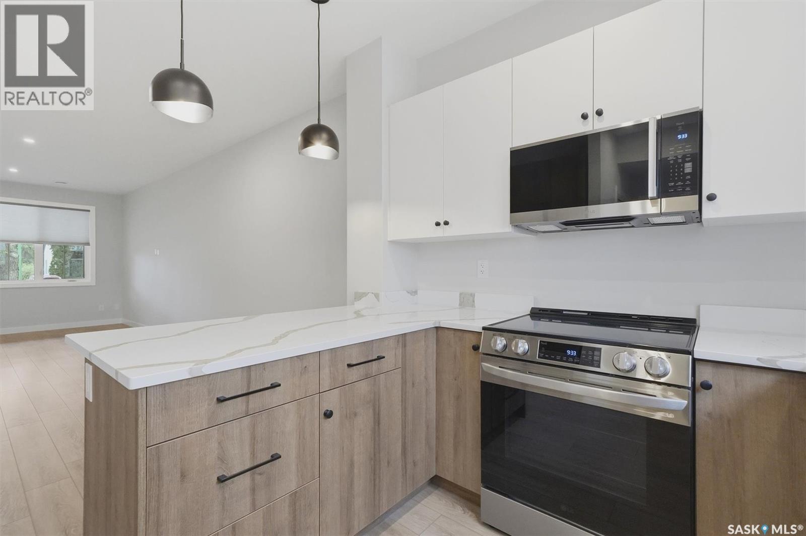 1118 9th STREET E - 13