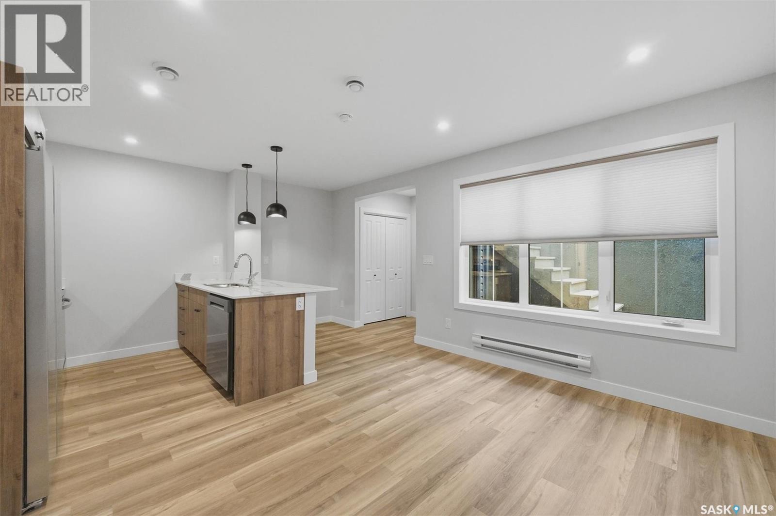 1118 9th STREET E - 30