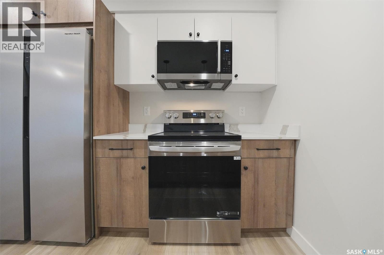 1118 9th STREET E - 33