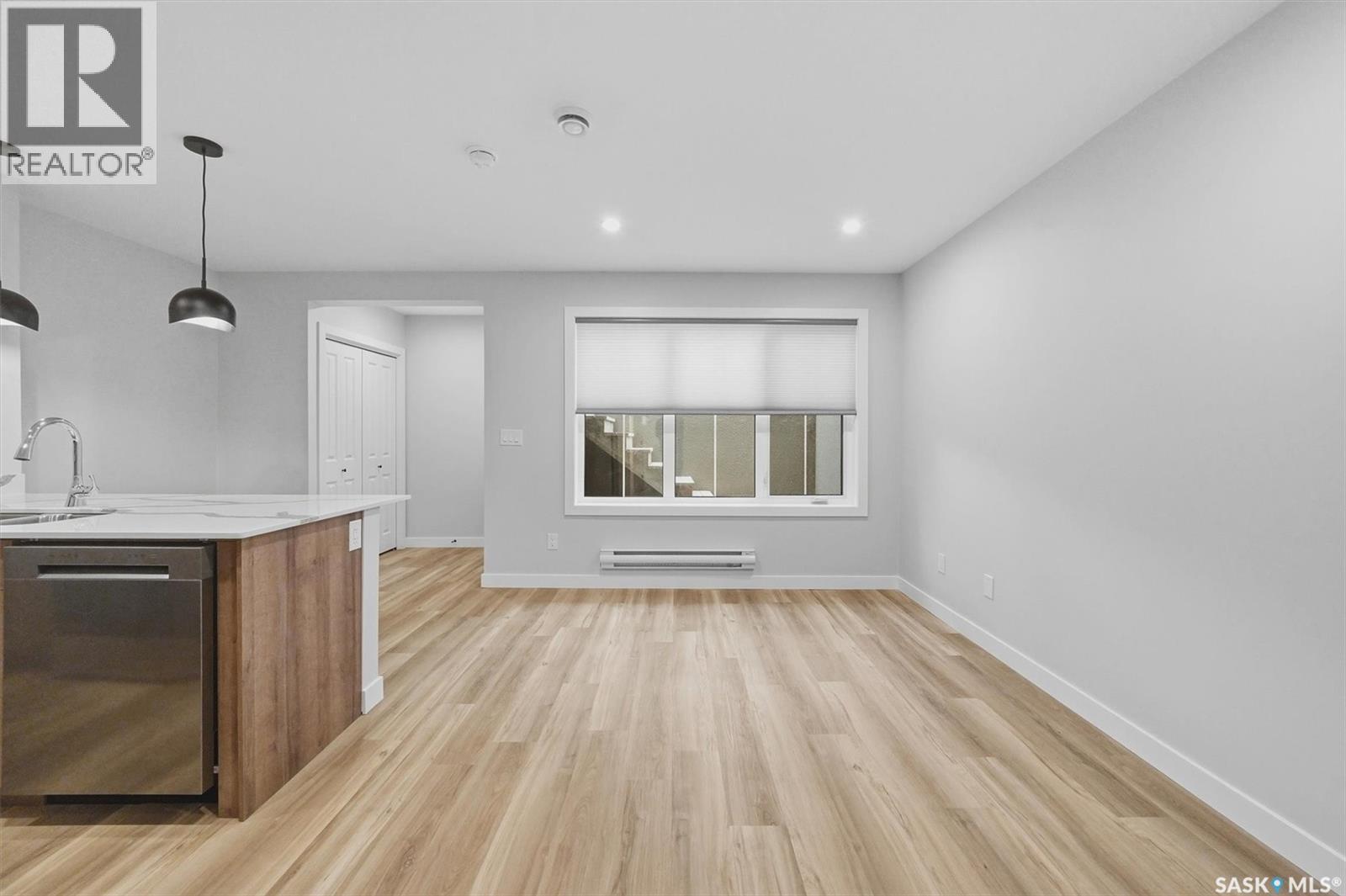 1118 9th STREET E - 34