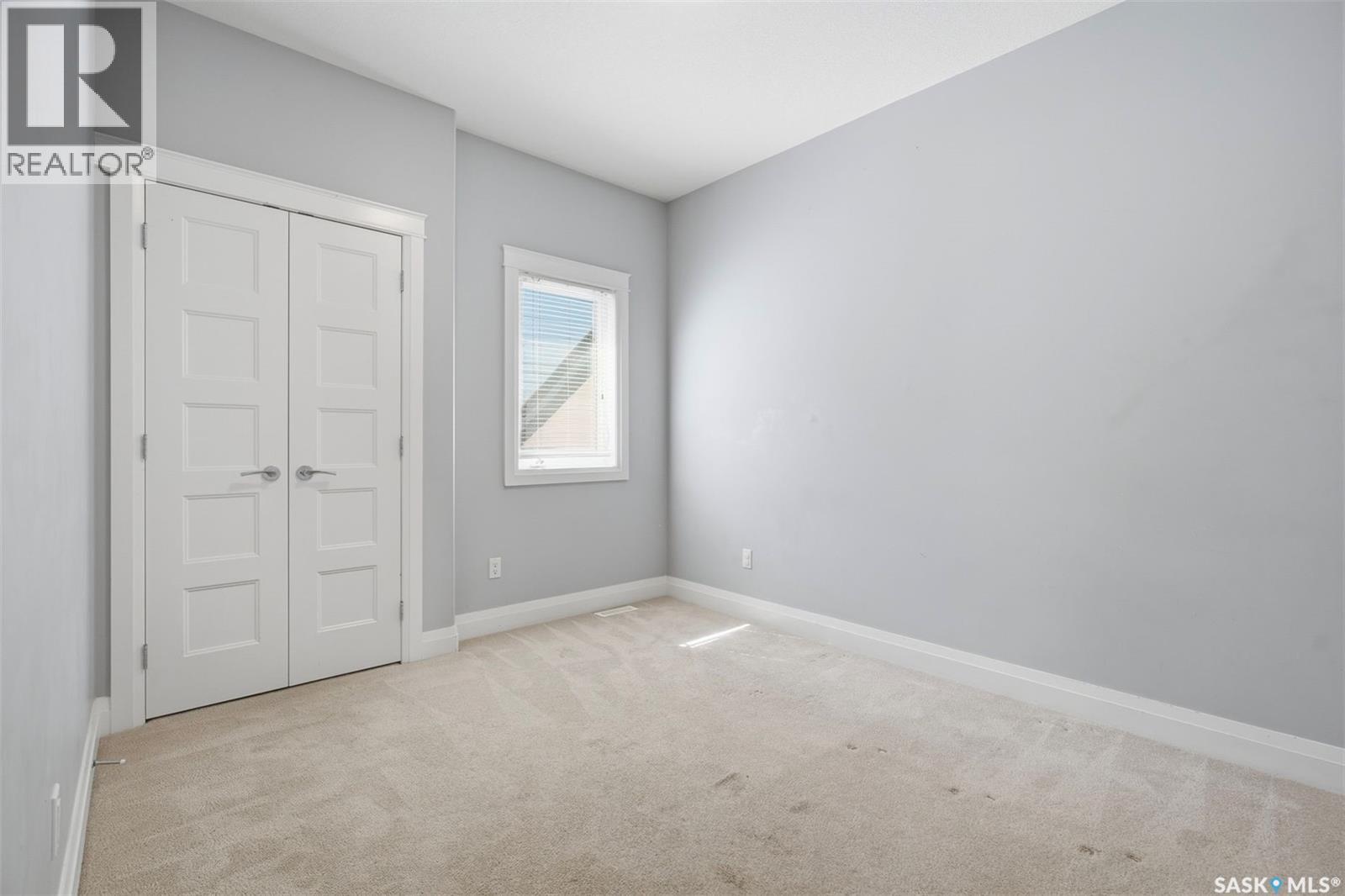 219 ELLS CRESCENT - 16
