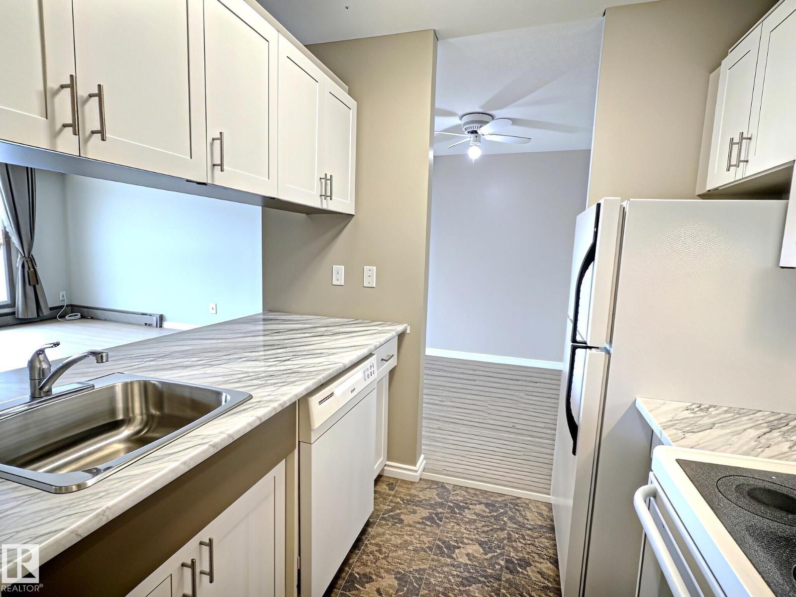 #1105 11007 83 AV NW - 4