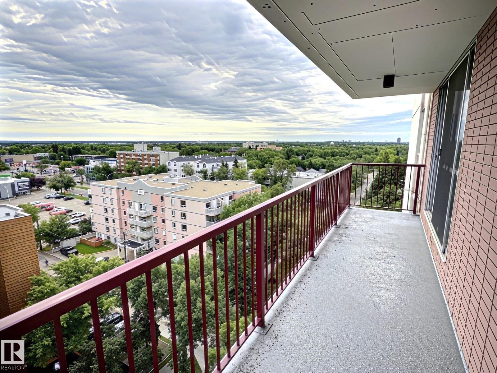 #1105 11007 83 AV NW - 18