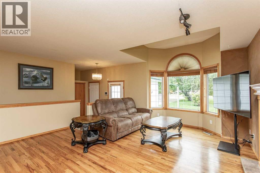 25, 41124 Range Road 282 - 10