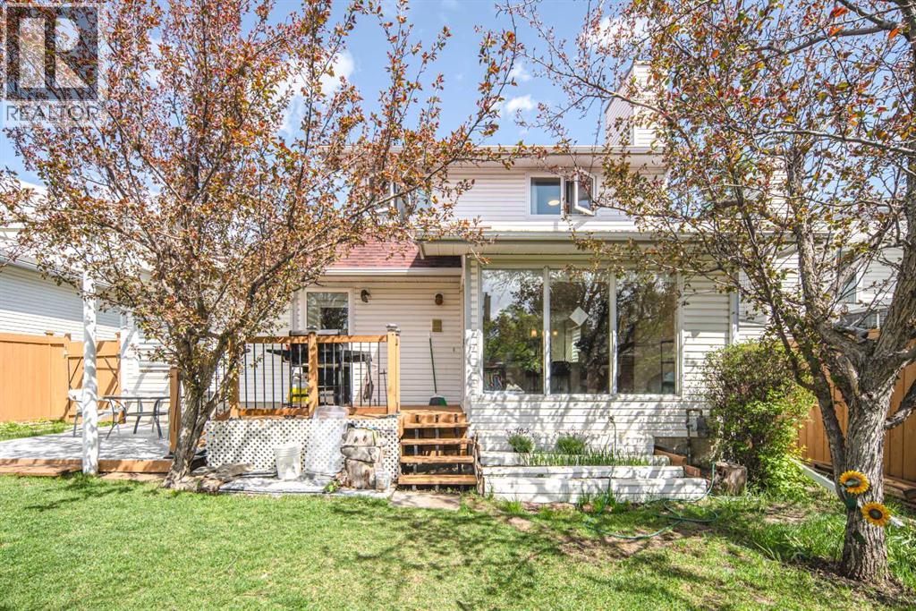 180 Woodglen Way SW - 32