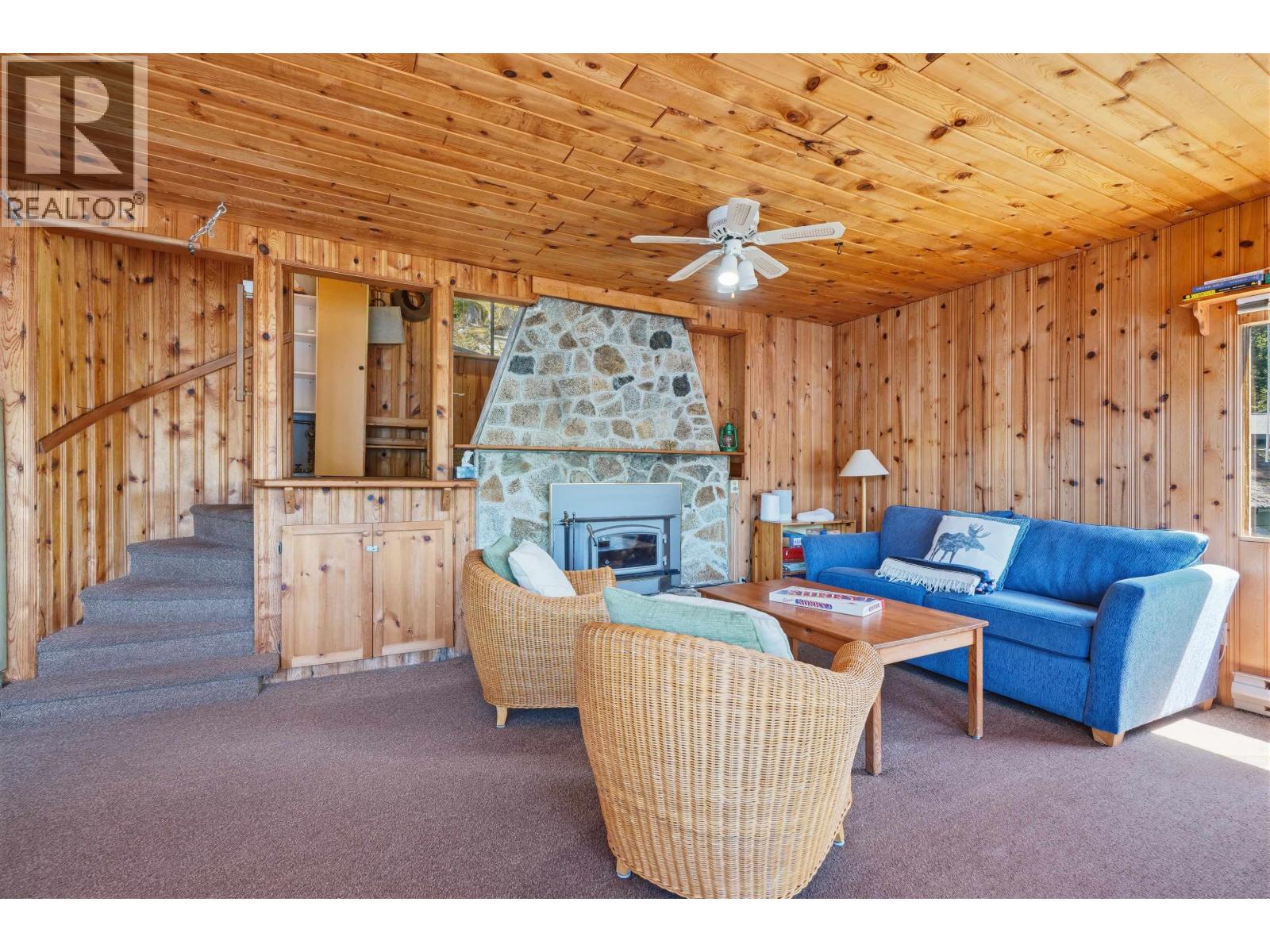 6075 CORACLE DRIVE, Sechelt