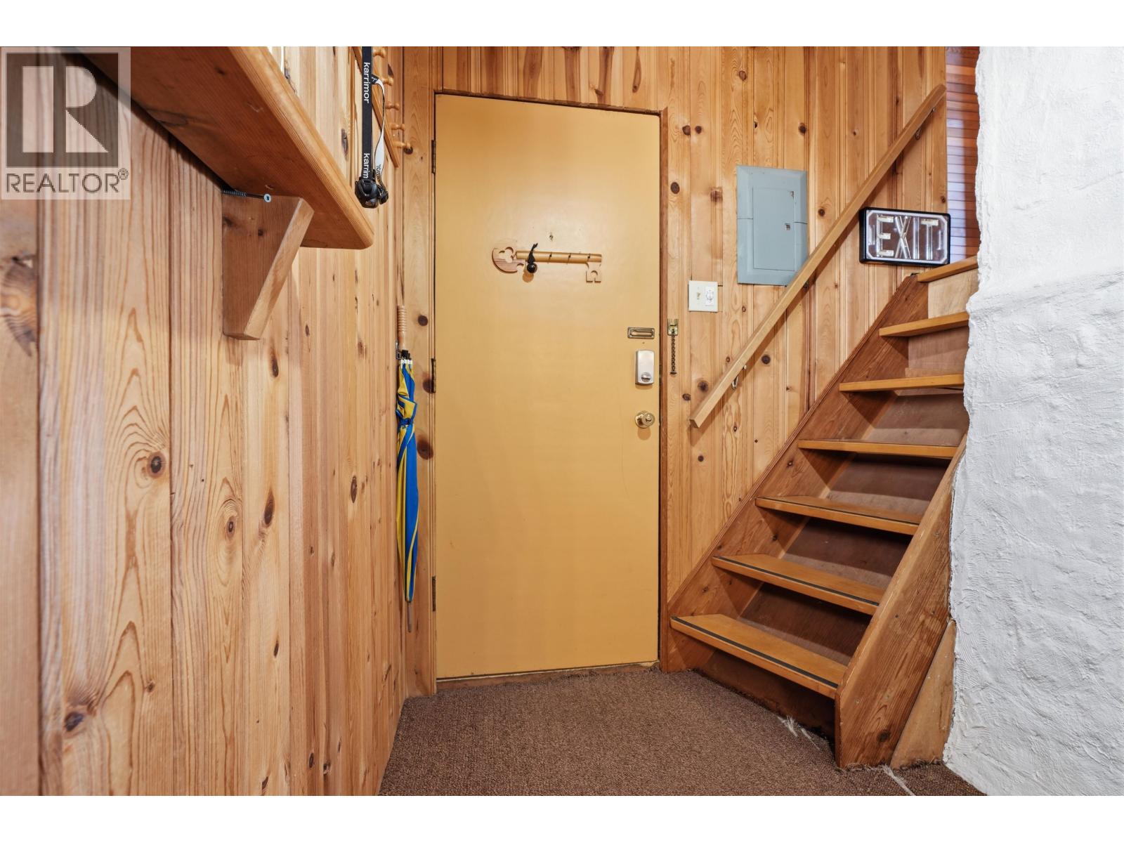 6075 CORACLE DRIVE, Sechelt
