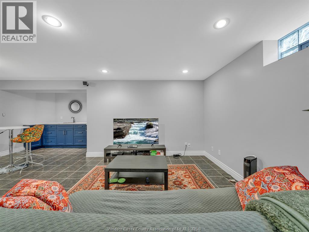 619 WRIGHT LANE - 30
