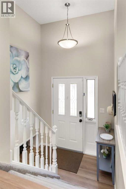 92 Sharpe Crescent SE - photo 3