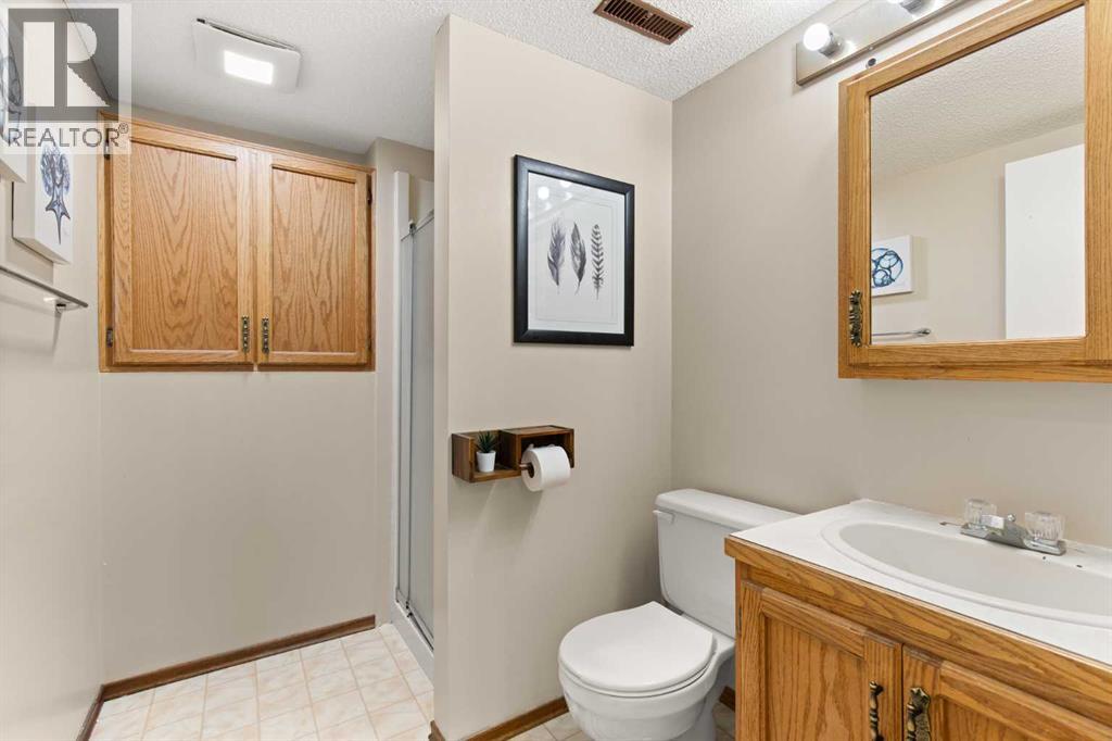 92 Sharpe Crescent SE — photo 30