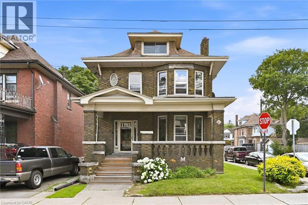 81 CARRICK Avenue - 1