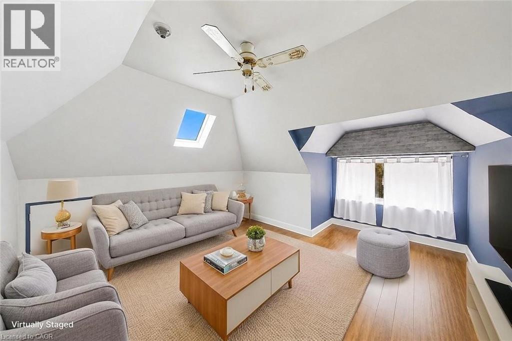 81 CARRICK Avenue - 33
