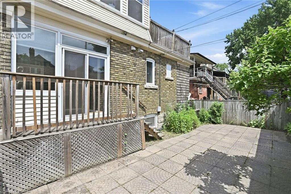 81 CARRICK Avenue - 38
