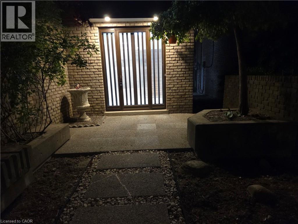 89 ELMSTHORPE Avenue - 5