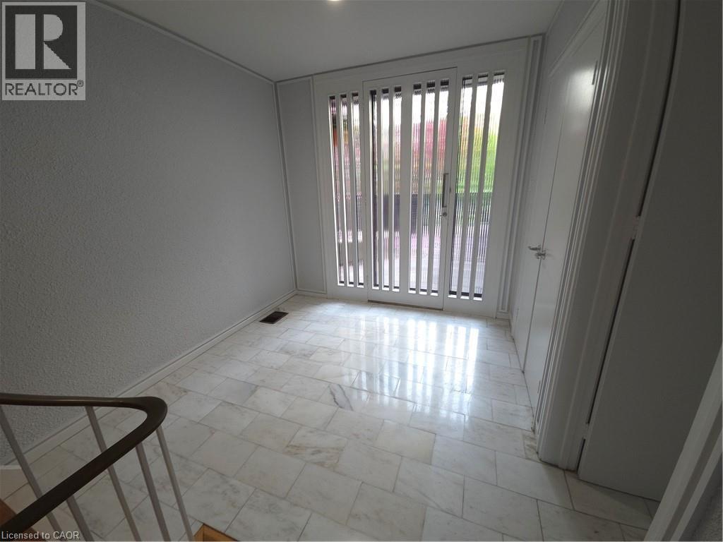 89 ELMSTHORPE Avenue - 6