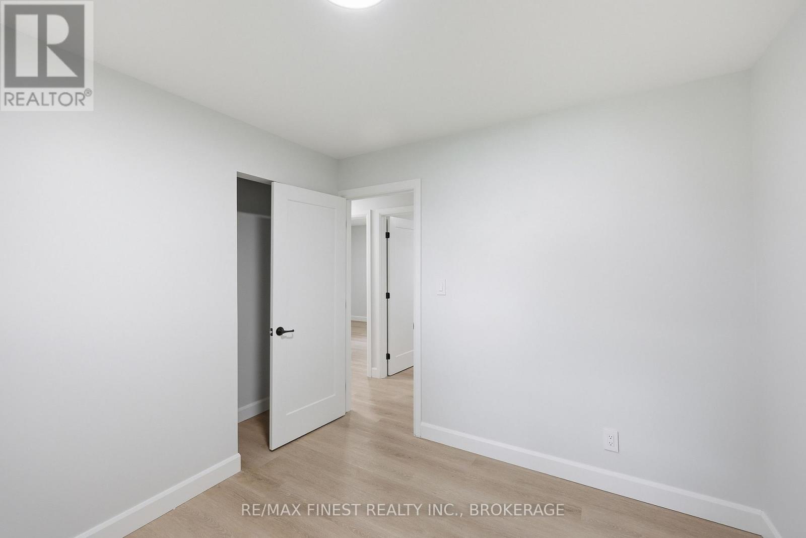 687 WILLIS STREET - 28