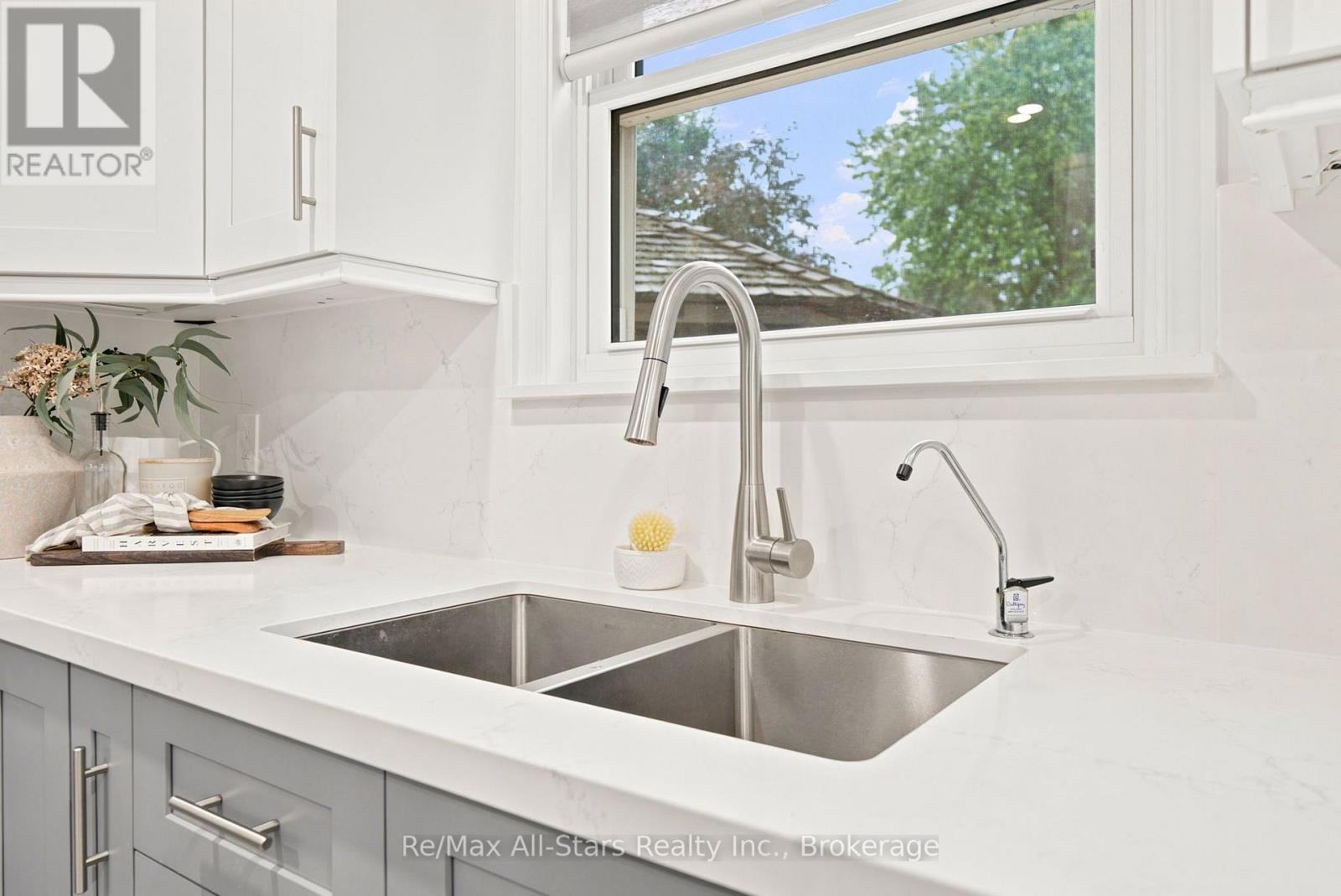 263 UNION AVENUE - 12