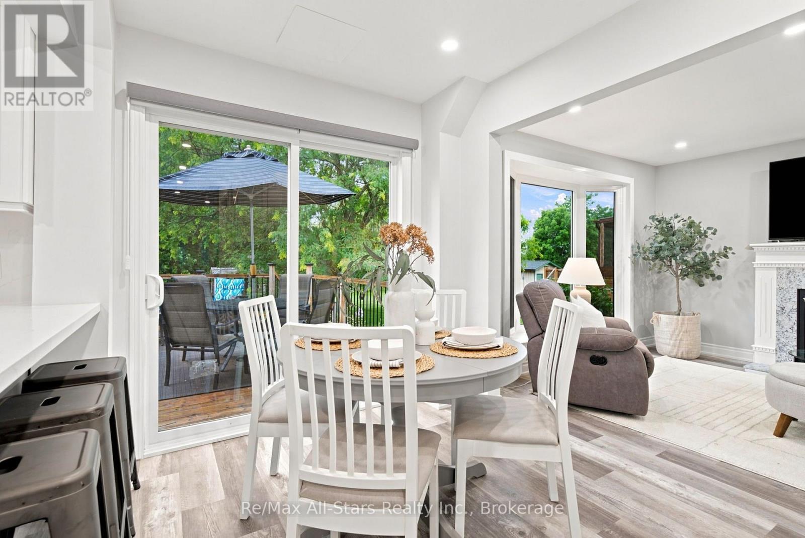 263 UNION AVENUE - 16