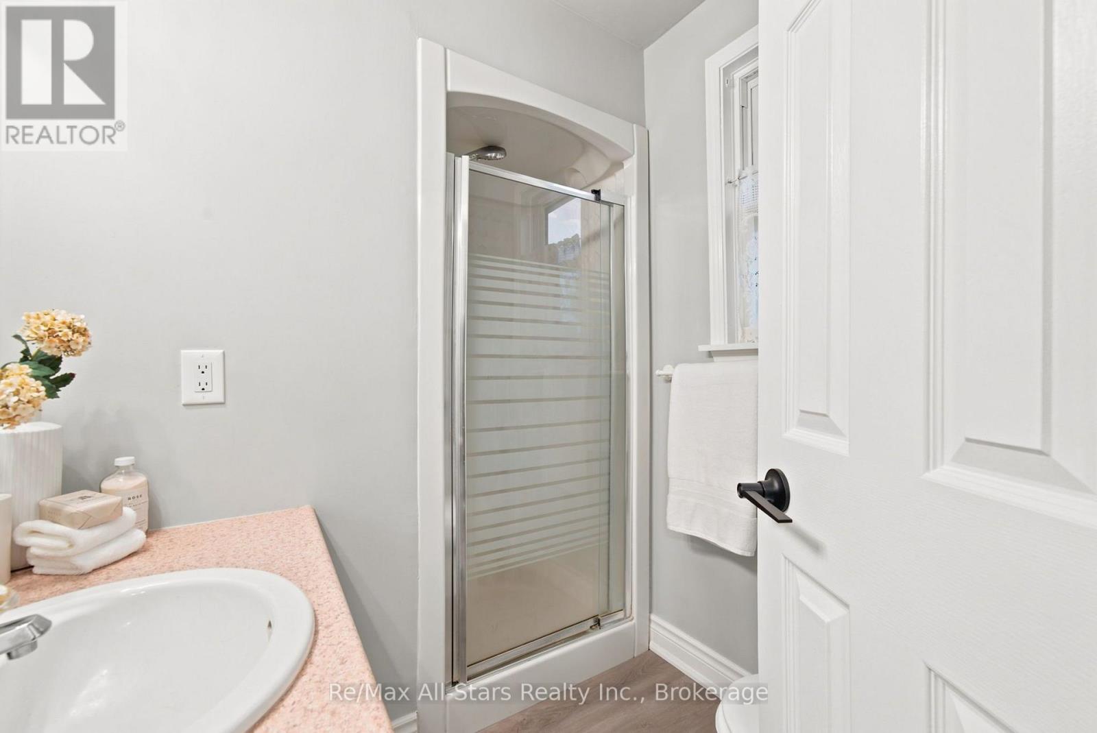 263 UNION AVENUE - 22