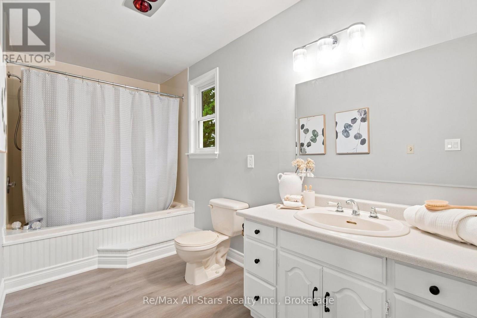 263 UNION AVENUE - 25