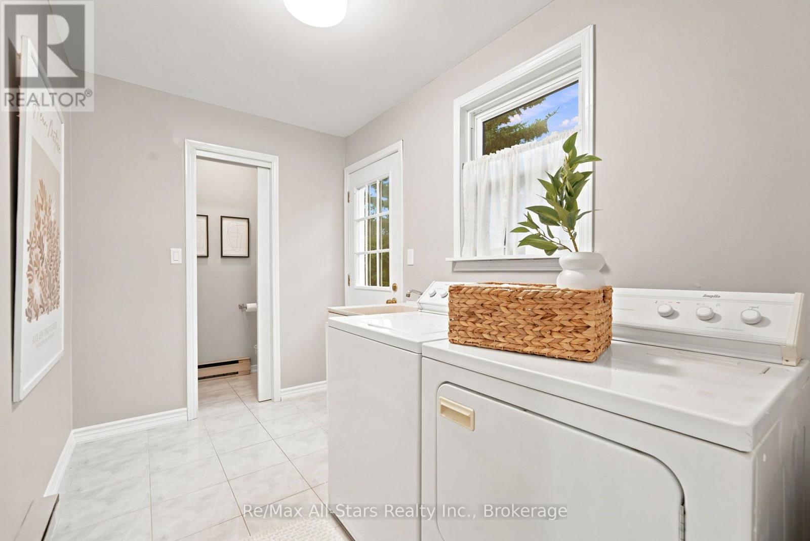 263 UNION AVENUE - 26