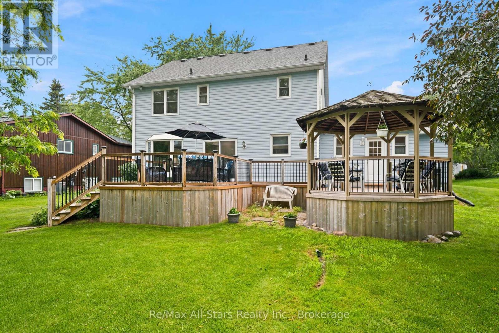 263 UNION AVENUE - 31