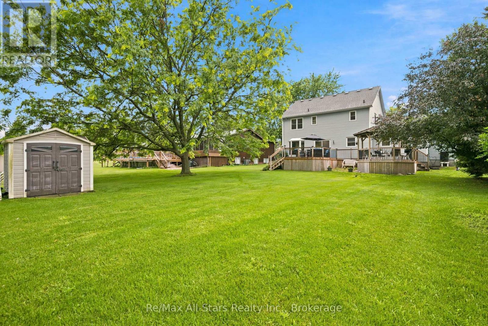 263 UNION AVENUE - 33
